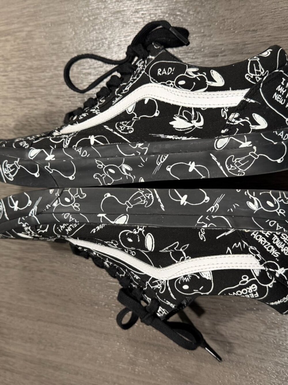 Vans x Peanuts Snoopy Old Skool Men 10.5 Women 12 Black White 2017 Rare - Picture 4 of 6